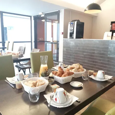 Chateau Des Magnans By Nevesol 3*