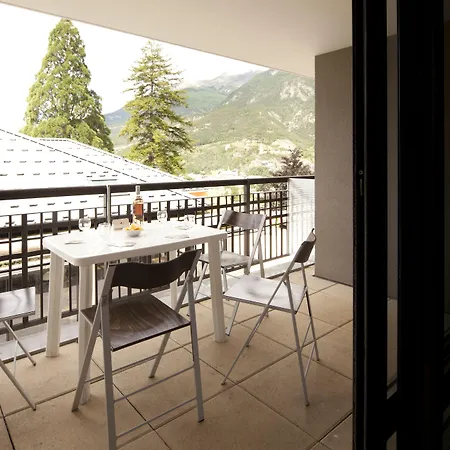 Chateau Des Magnans By Nevesol Апарт-отель Жозье