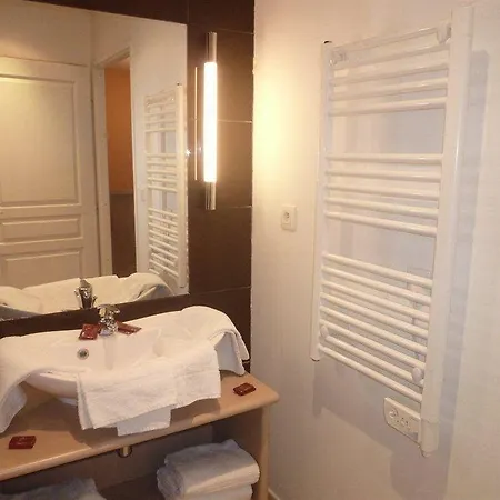 Apartahotel Résidence Château Des Magnans By Nevesol 3*