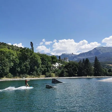Apartahotel Résidence Château Des Magnans By Nevesol