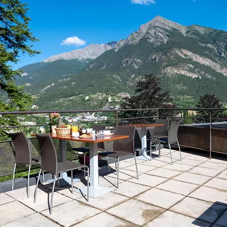 Résidence Château Des Magnans By Nevesol Apartahotel Jausiers