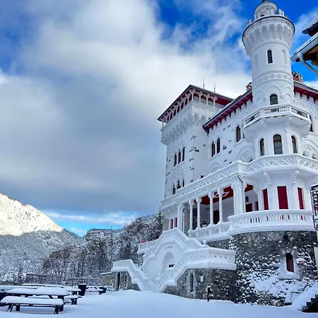 Aparthotel Chateau Des Magnans By Nevesol Jausiers