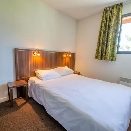 Aparthotel Chateau Des Magnans By Nevesol 3*