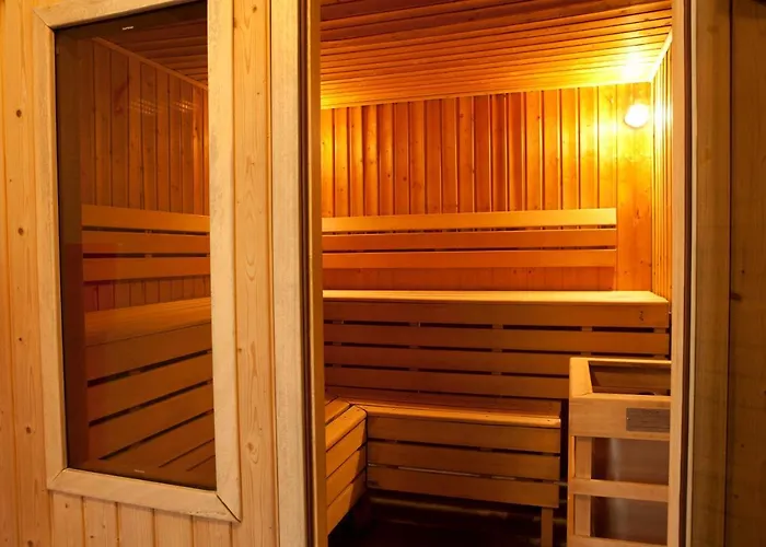 Chateau Des Magnans By Nevesol Jausiers