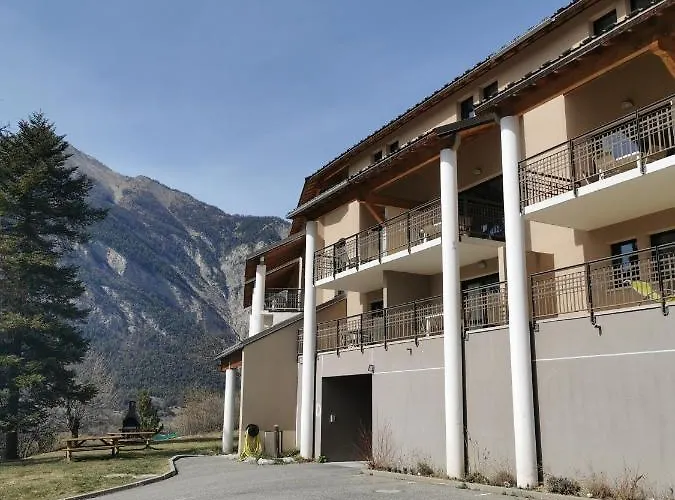 Aparthotel Chateau Des Magnans By Nevesol 3*