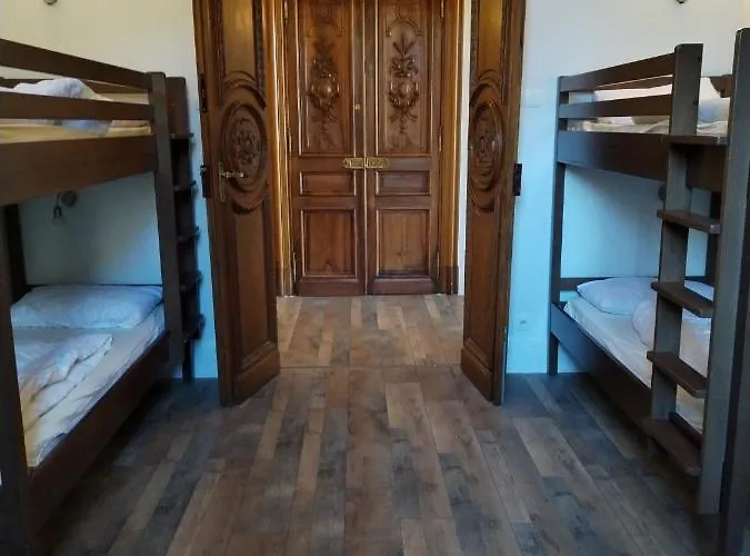 Aparthotel Résidence Château Des Magnans By Nevesol