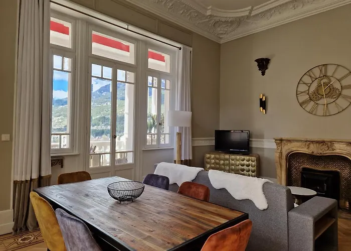 Chateau Des Magnans By Nevesol Aparthotel 3*