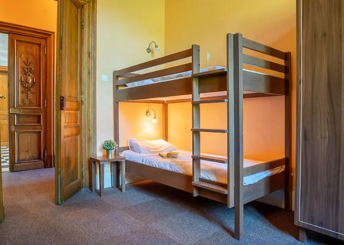 Résidence Château Des Magnans By Nevesol Aparthotel 3*