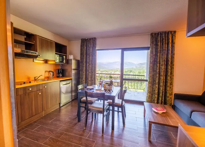 Chateau Des Magnans By Nevesol Aparthotel