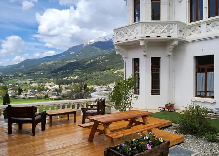 Chateau Des Magnans By Nevesol 3*