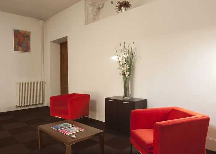 Aparthotel Chateau Des Magnans By Nevesol Jausiers