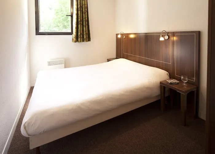 Chateau Des Magnans By Nevesol Aparthotel