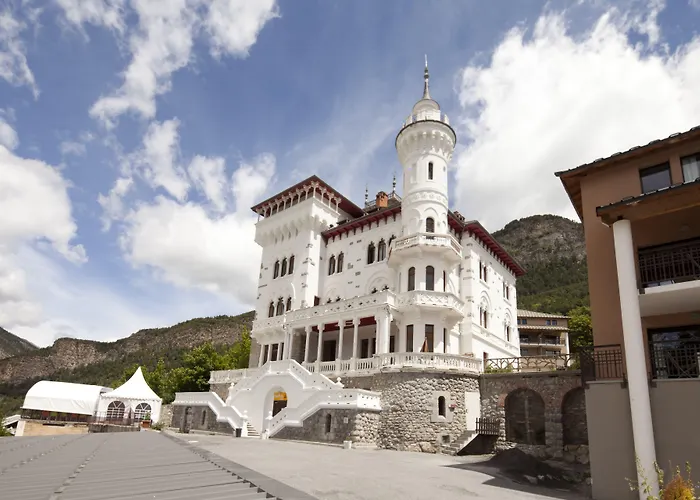 Résidence Château Des Magnans By Nevesol Aparthotel Jausiers